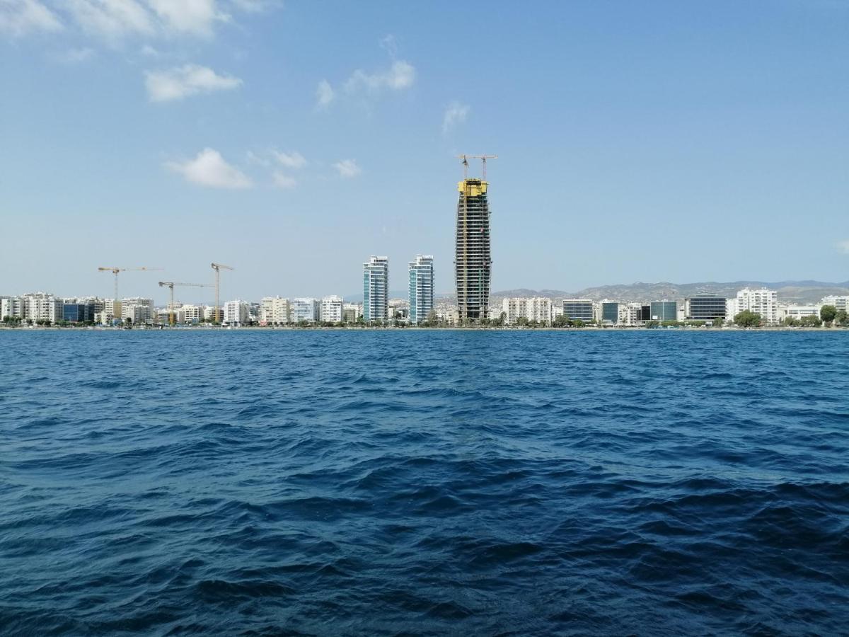 A City-Center Seaview Penthouse At Oceanic Лімасол Екстер'єр фото