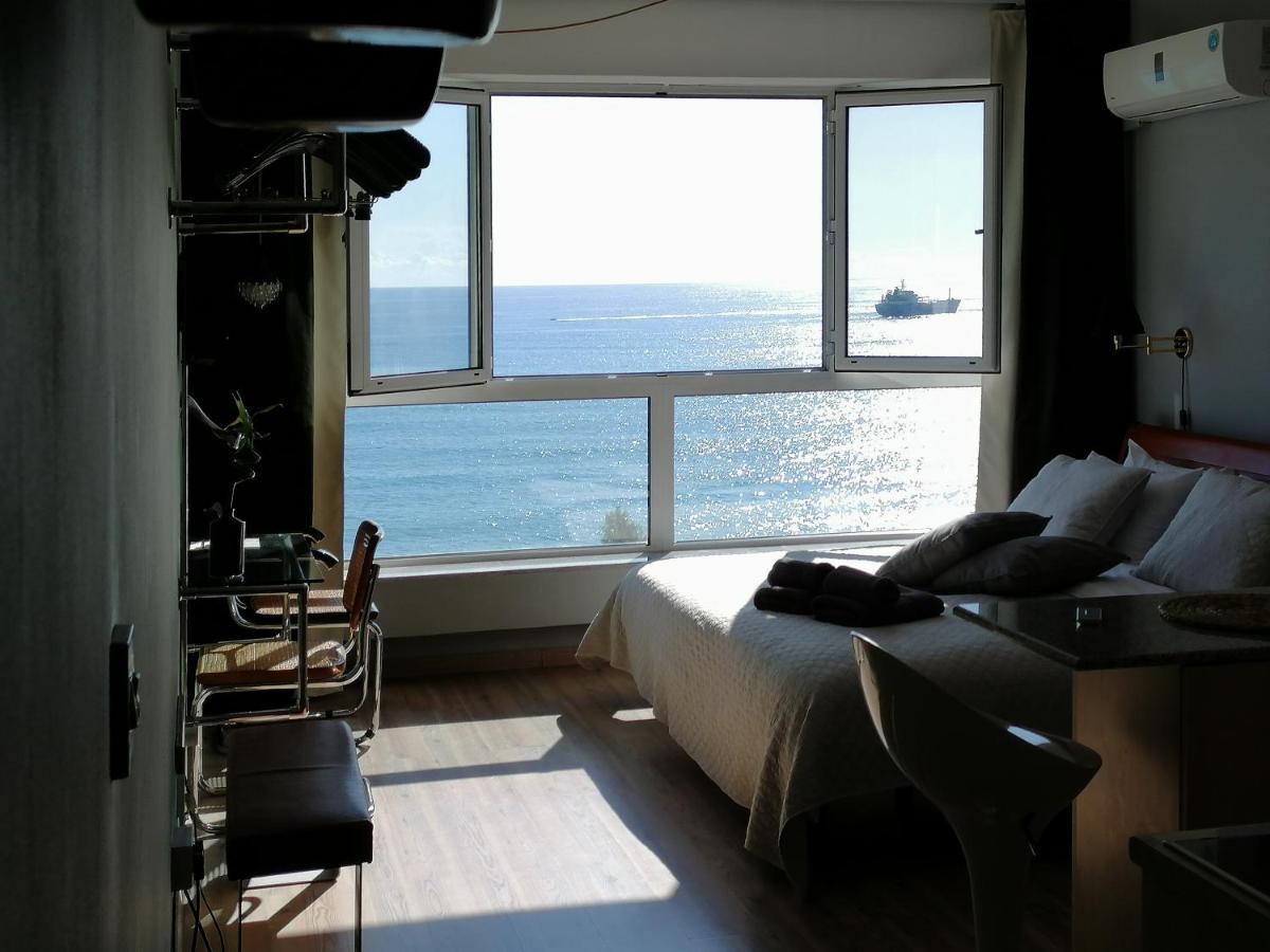 A City-Center Seaview Penthouse At Oceanic Лімасол Екстер'єр фото