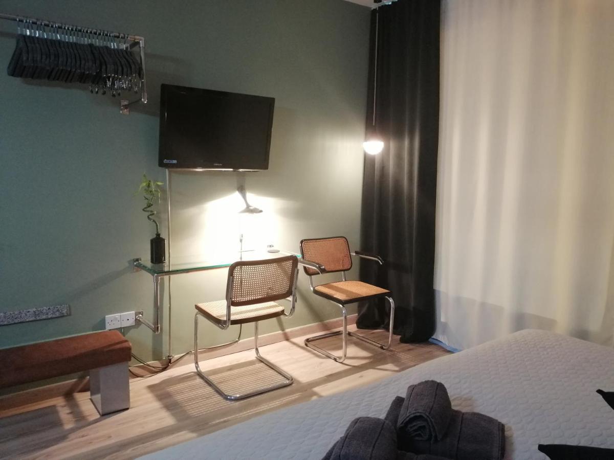 A City-Center Seaview Penthouse At Oceanic Лімасол Екстер'єр фото