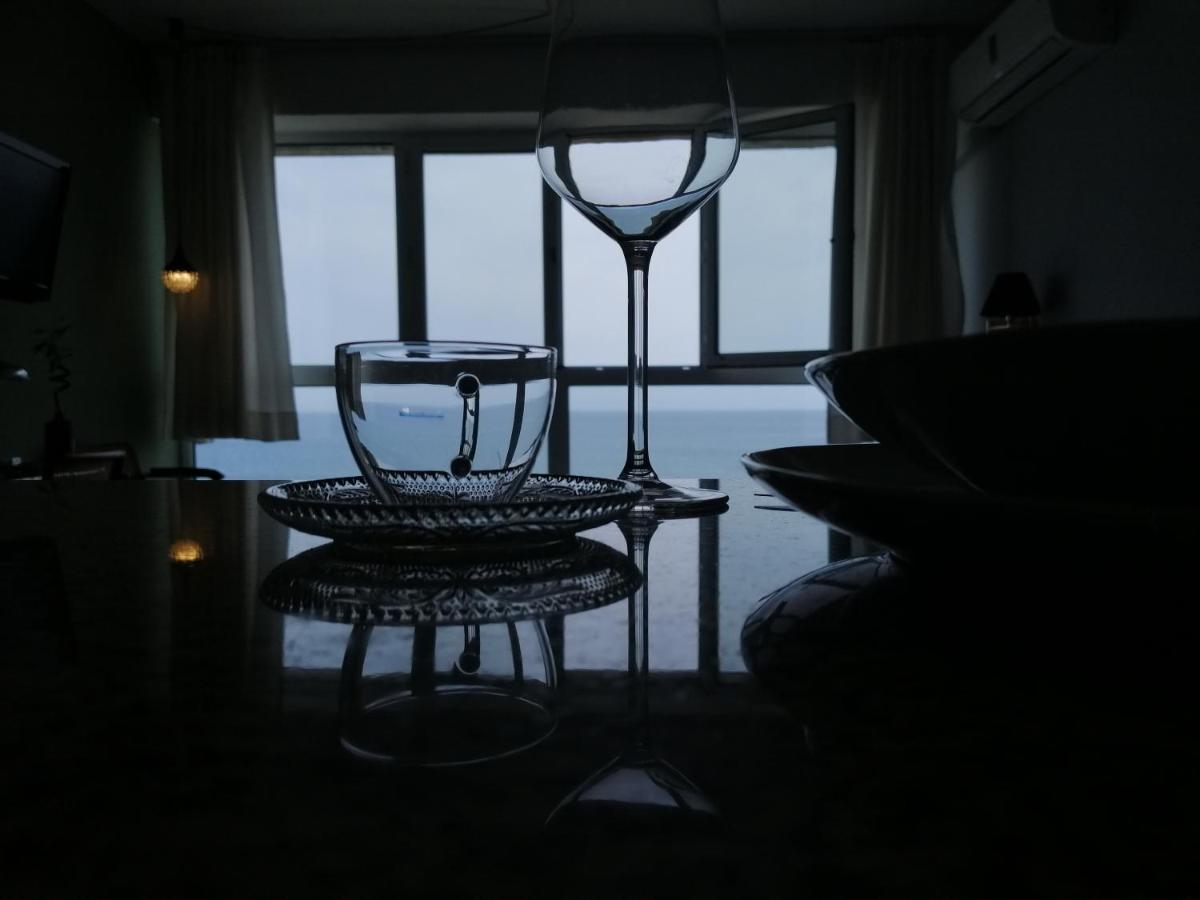 A City-Center Seaview Penthouse At Oceanic Лімасол Екстер'єр фото