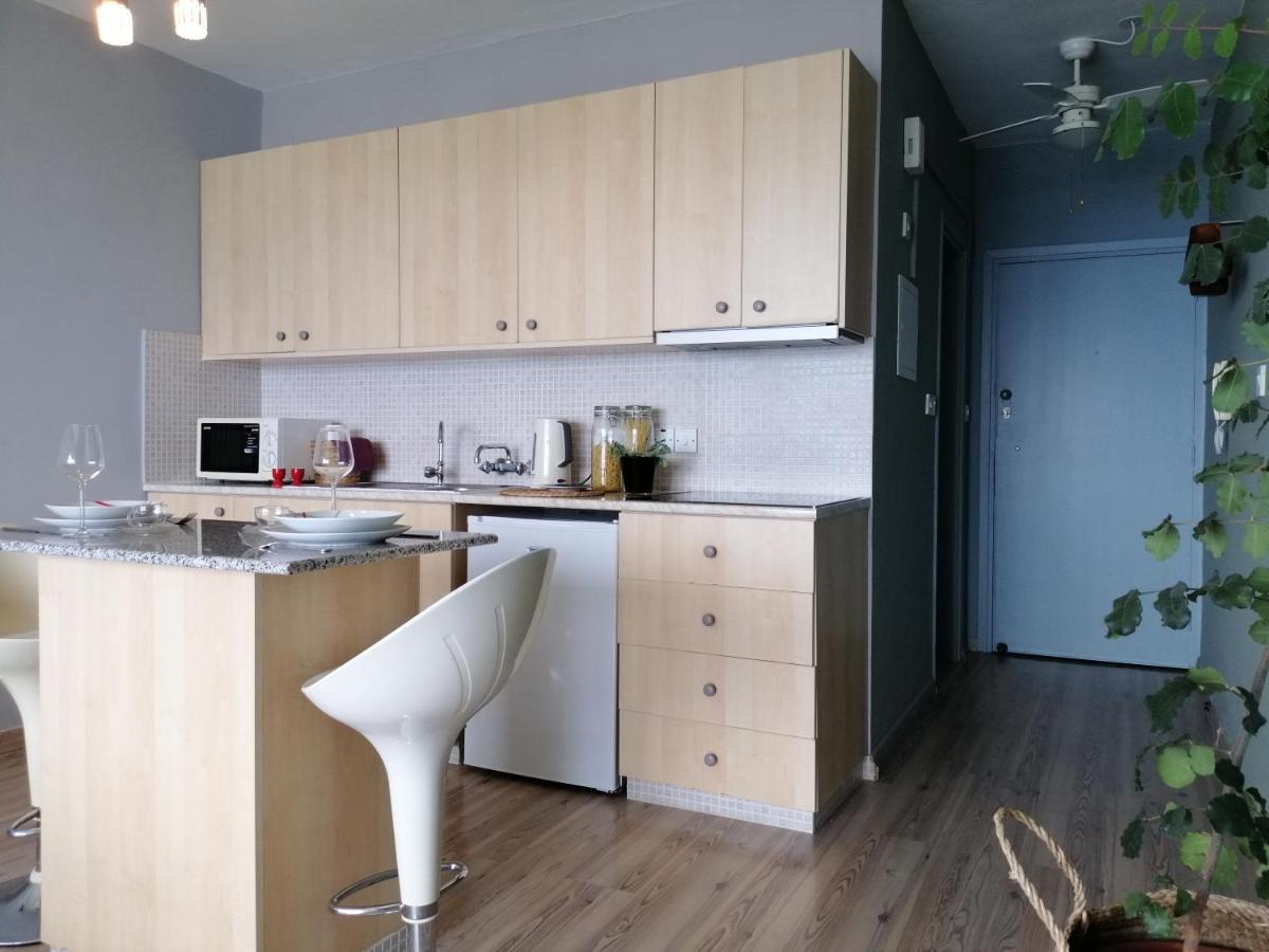 A City-Center Seaview Penthouse At Oceanic Лімасол Екстер'єр фото